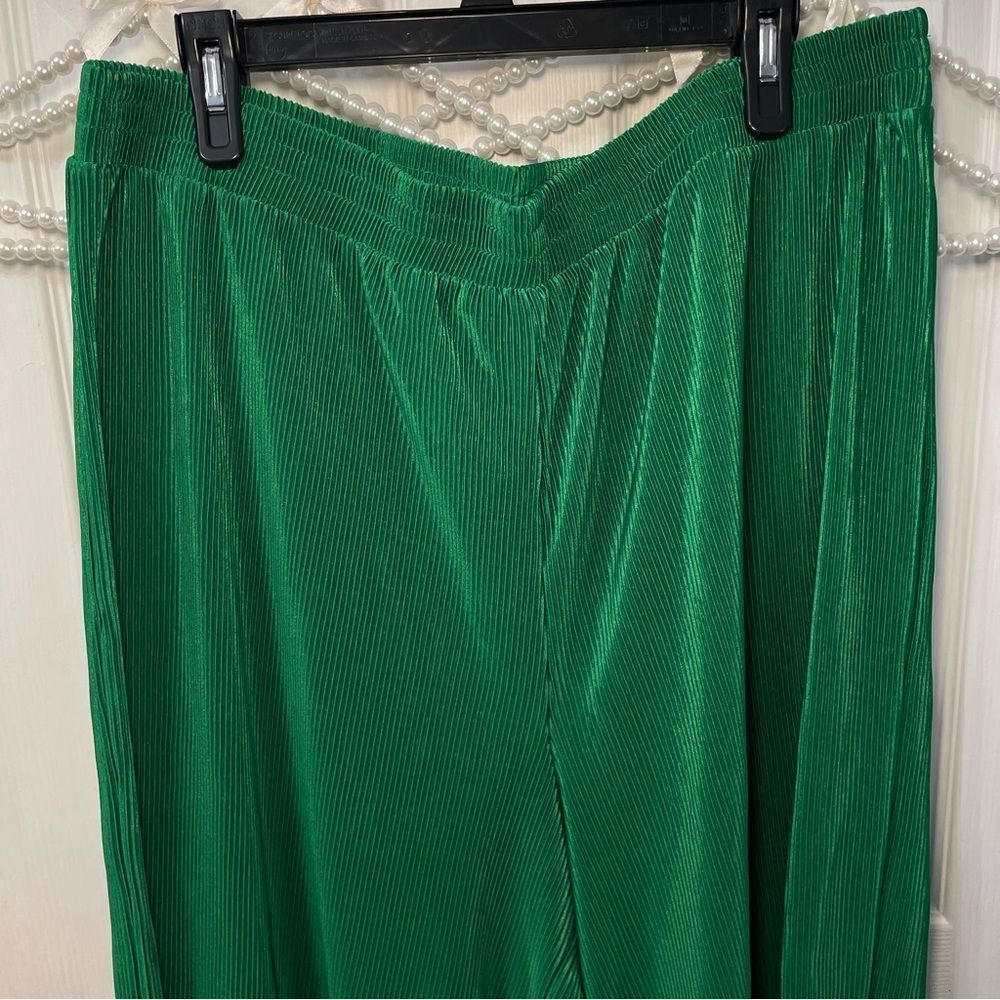 New York & Company Emerald Pleated Trousers - Picture 2 of 6
